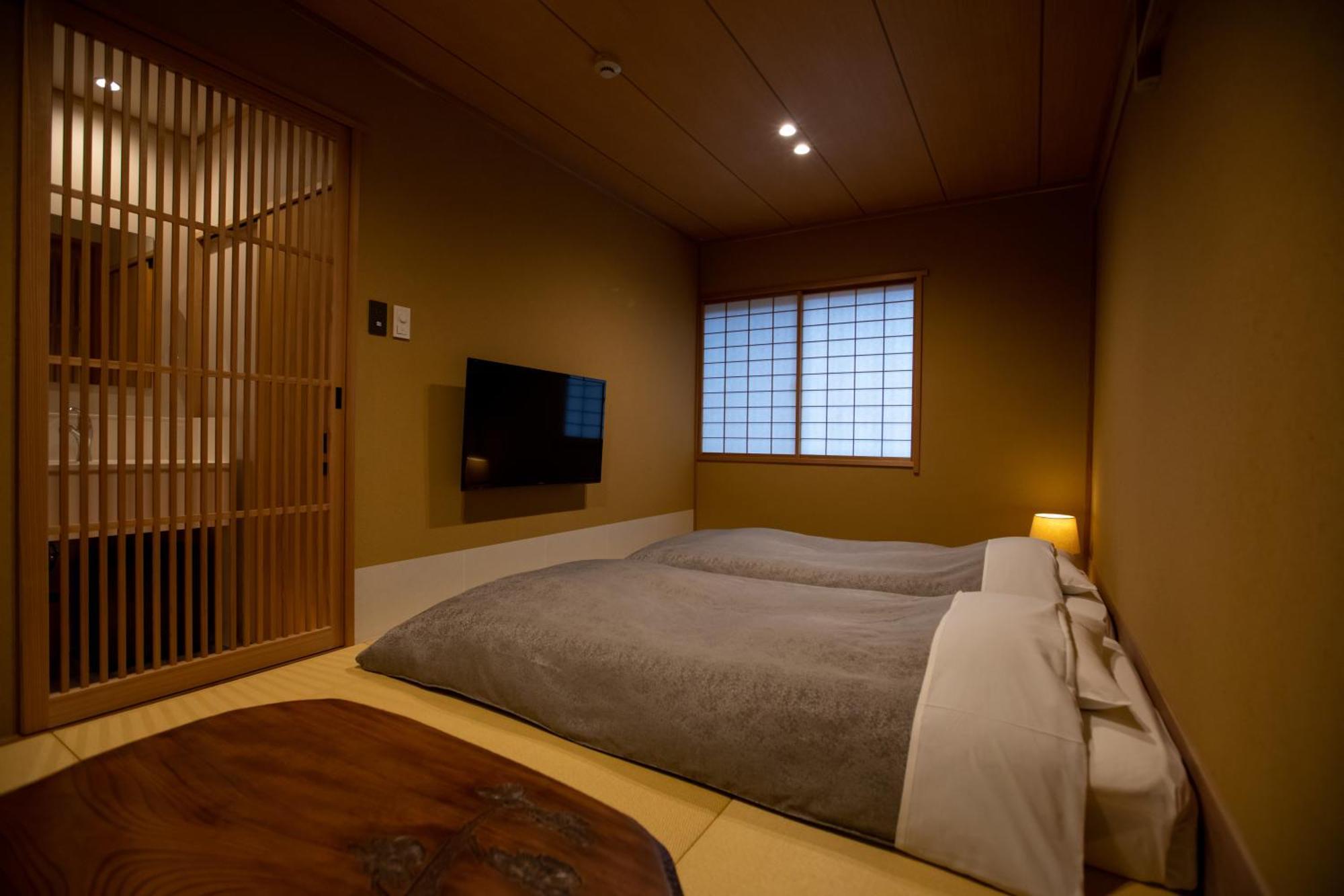 Itsukushimahigashimonzen Kikugawa Hotel Hatsukaichi Bagian luar foto