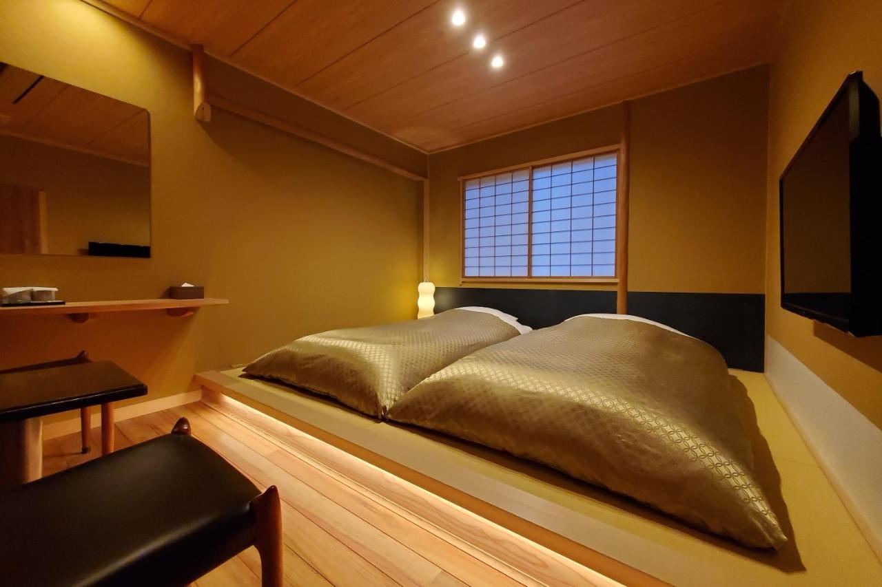 Itsukushimahigashimonzen Kikugawa Hotel Hatsukaichi Bagian luar foto